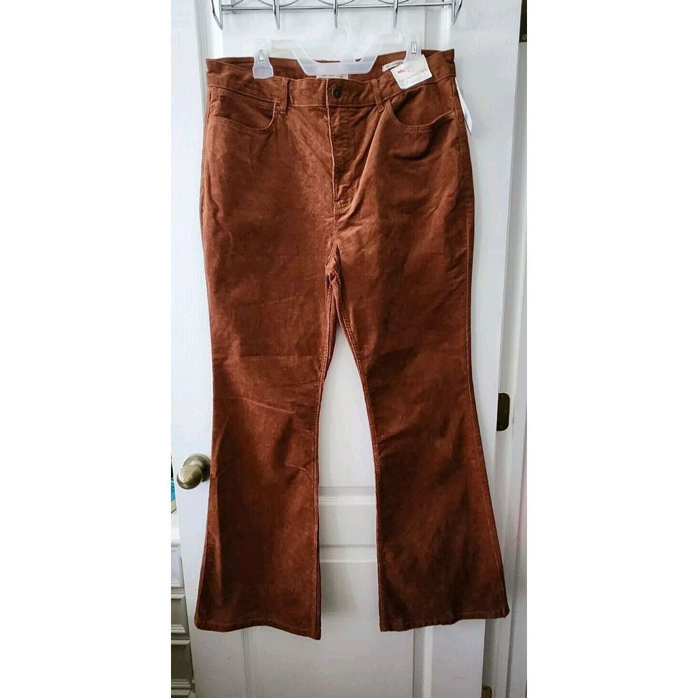 Wrangler Women's Flare Jeans in Brown